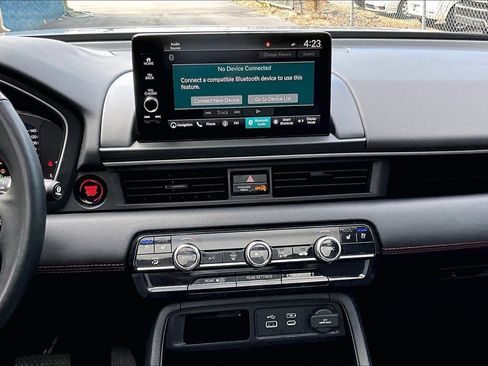 Used 2025 Honda Pilot Black Edition image 7