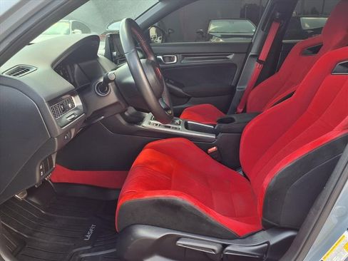 Used 2024 Honda Civic Type R image 11
