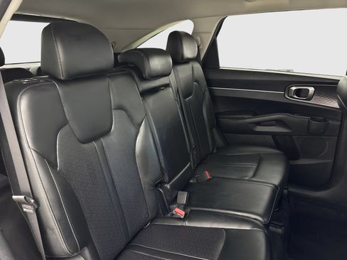 Used 2021 Kia Sorento S FWD image 43