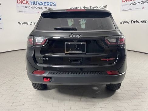 Used 2022 Jeep Compass Trailhawk w/ Trailhawk Elite Group AWD/4WD image 6