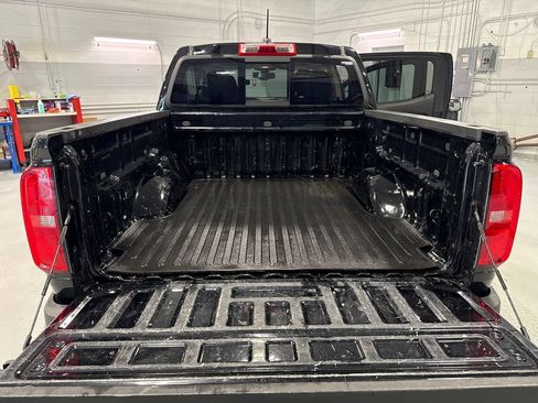 Used 2018 Chevrolet Colorado LT w/ Luxury Package, Chrome AWD/4WD image 42