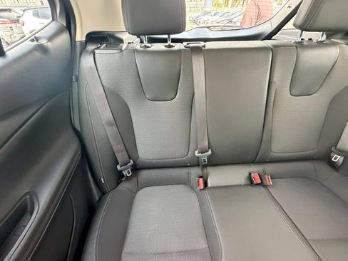 Used 2025 Buick Encore GX Preferred FWD image 38