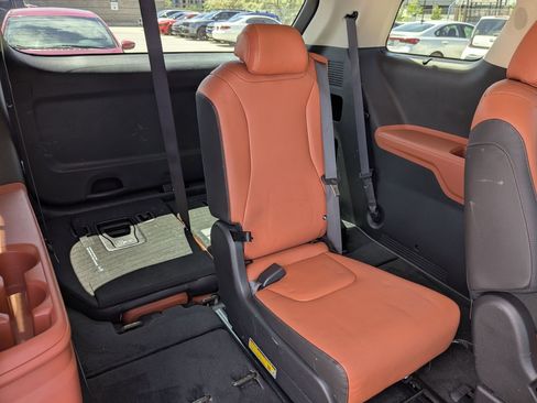 Used 2024 Kia Carnival SX Prestige FWD image 28