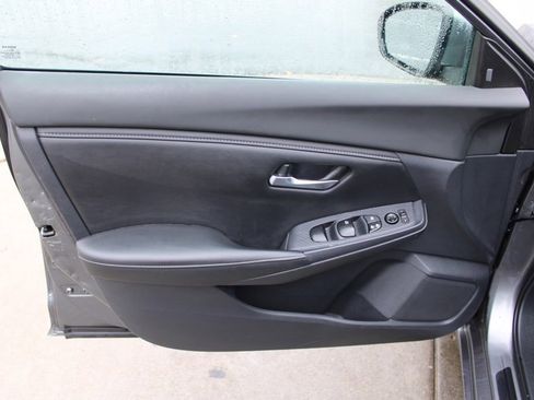 Used 2022 Nissan Sentra SV w/ All-Weather Package image 18