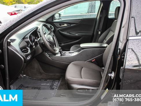 Used 2025 Chevrolet Malibu LT FWD image 16