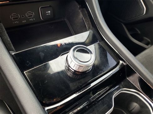 Used 2022 Jeep Grand Cherokee L Laredo image 25