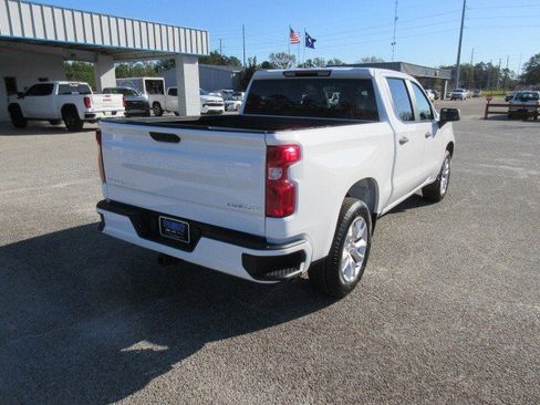 Used 2025 Chevrolet Silverado 1500 Custom image 5