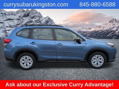 Used 2022 Subaru Forester Base image 2