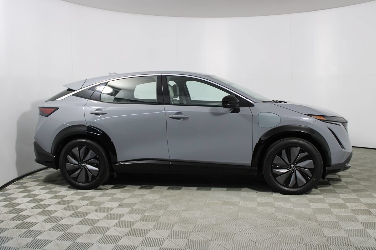 Used 2024 Nissan Ariya FWD image 31