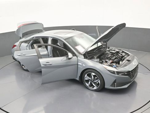 Used 2022 Hyundai Elantra SEL w/ Convenience + Premium Package image 65