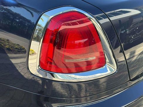 Used 2018 Rolls-Royce Dawn image 52