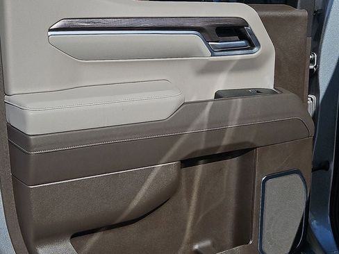 Used 2024 Chevrolet Silverado 1500 LTZ w/ Technology Package image 16