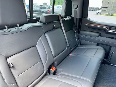 Used 2025 GMC Sierra 1500 Denali w/ Technology Package AWD/4WD image 29