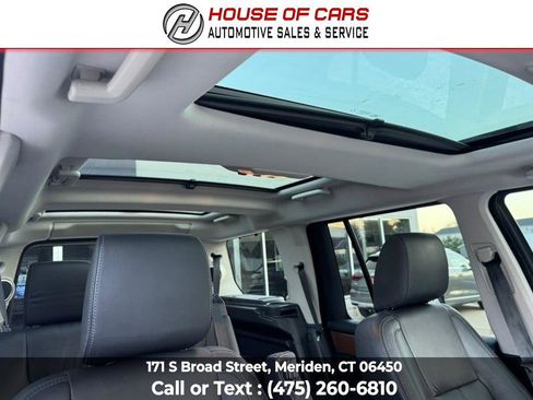 Used 2015 Land Rover LR4 HSE LUX AWD/4WD image 32