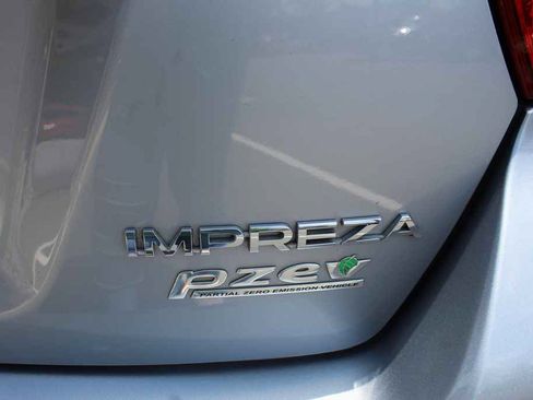 Used 2014 Subaru Impreza 2.0i Premium AWD/4WD image 8