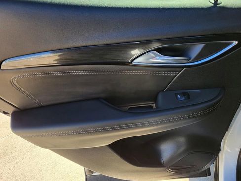 Used 2023 Buick Envision Essence w/ Technology Package I image 19