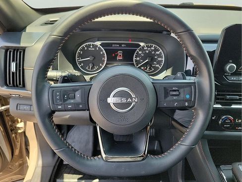 Used 2025 Nissan Pathfinder Rock Creek AWD/4WD image 16