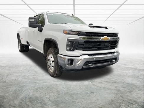 New 2026 Chevrolet Silverado 3500 LT w/ Safety Package image 1
