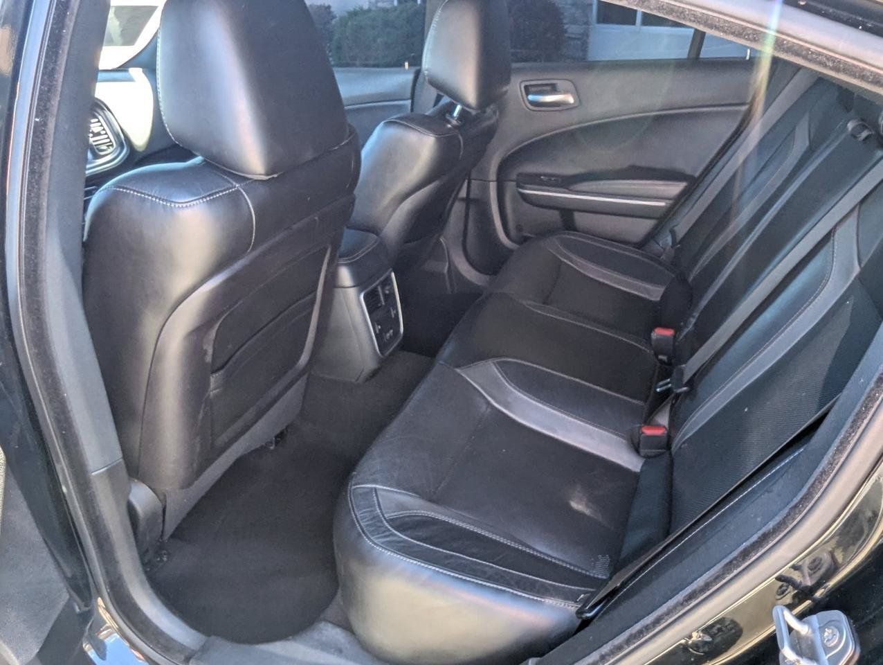 Used 2022 Dodge Charger SXT w/ Leather Interior Group RWD image 25