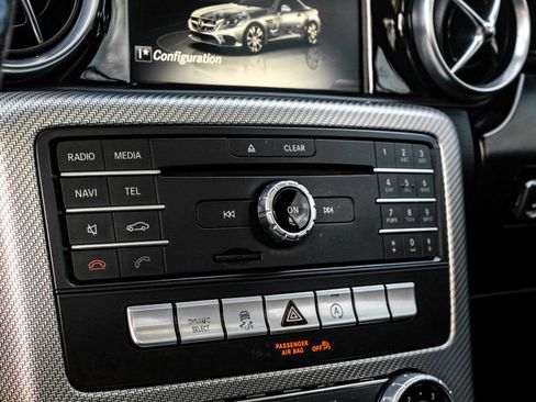 Used 2017 Mercedes-Benz SLC 300 image 22