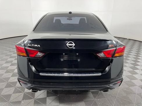 Used 2023 Nissan Altima 2.5 SR FWD image 10