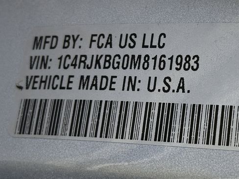 Used 2021 Jeep Grand Cherokee L Limited image 32