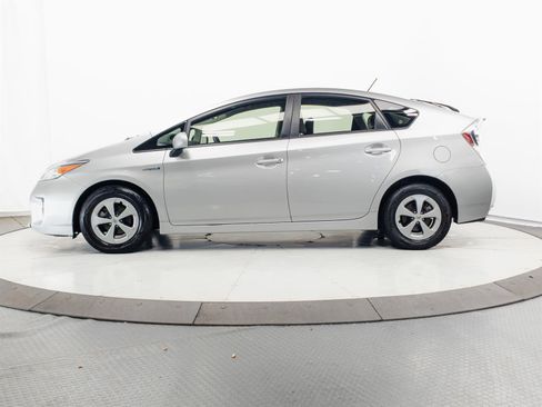 Used 2012 Toyota Prius Two FWD image 6
