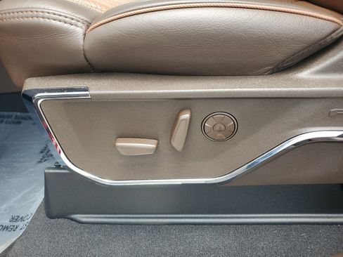 Used 2025 Ford F350 King Ranch image 13