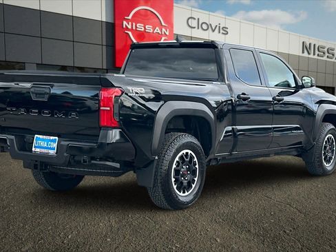 Used 2024 Toyota Tacoma TRD Off-Road image 3