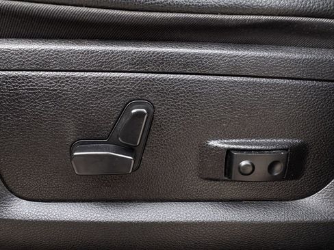 Used 2024 RAM 3500 Laramie image 27