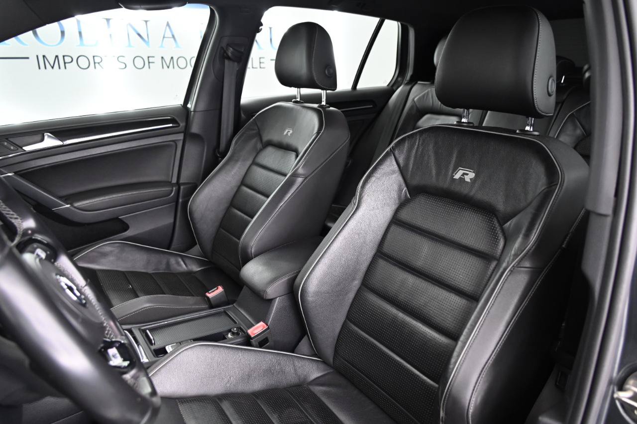 Used 2019 Volkswagen Golf R 4-Door AWD/4WD image 17