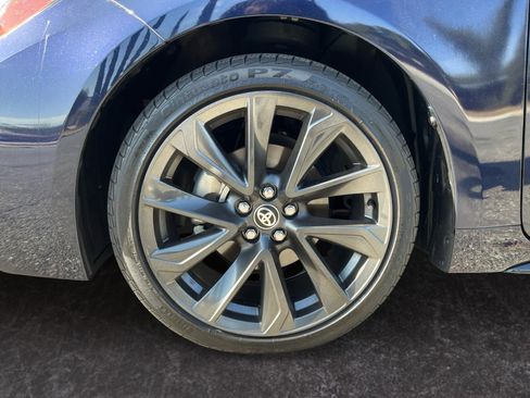 Used 2024 Toyota Corolla SE w/ SE Package FWD image 9