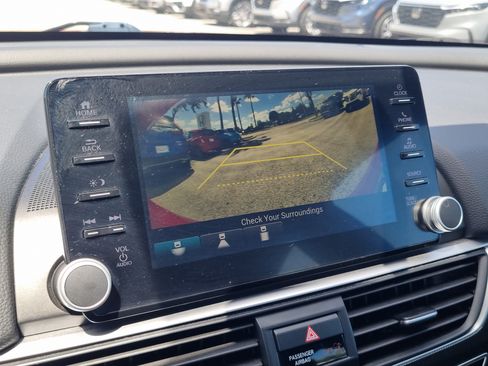 Used 2018 Honda Accord Sport image 31