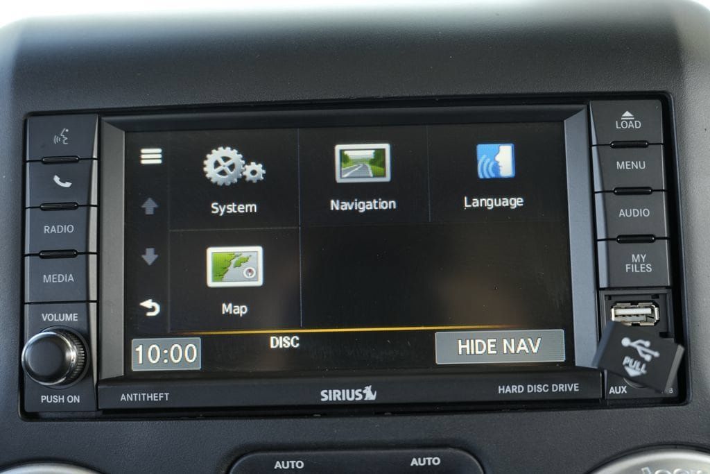 Used 2015 Jeep Wrangler Unlimited Sahara w/ Connectivity Group AWD/4WD image 52