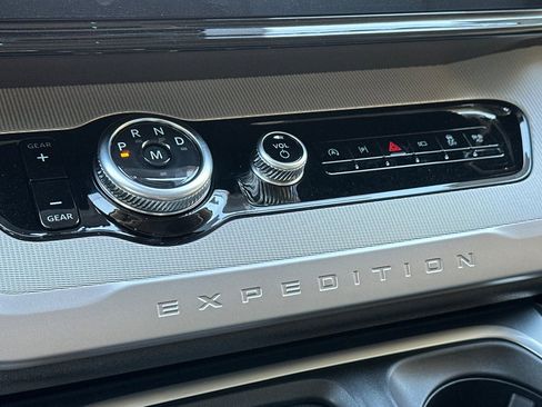 New 2026 Ford Expedition Max Active RWD image 22