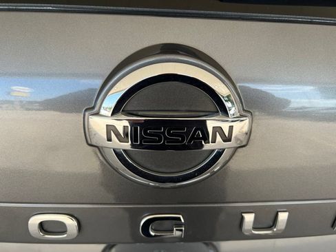 Used 2021 Nissan Rogue SV AWD/4WD image 32