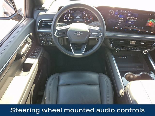 Used 2025 Chevrolet Tahoe Z71 AWD/4WD image 3