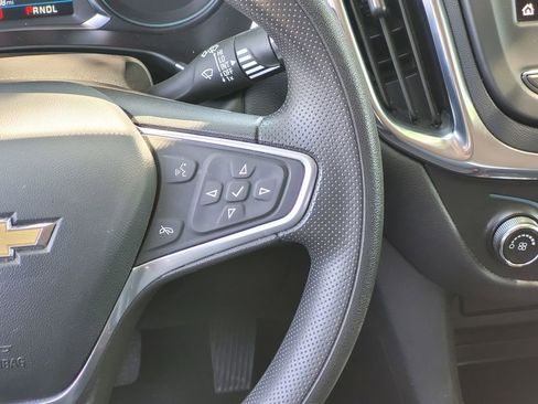 Used 2023 Chevrolet Equinox LT image 18