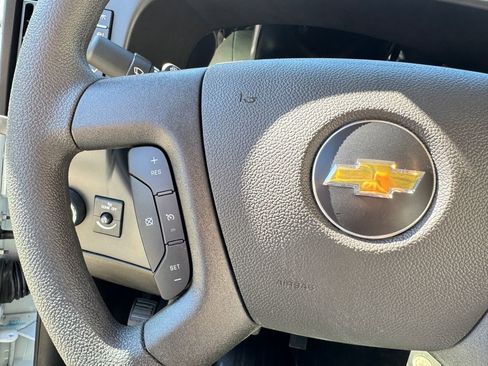 New 2025 Chevrolet Express 2500 Work Van w/ Driver Convenience Package image 12