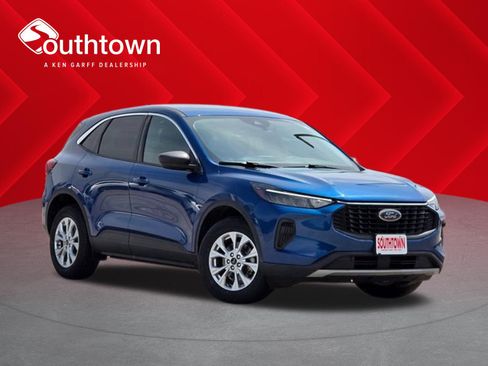 Used 2023 Ford Escape Active AWD/4WD image 1