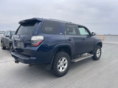 Used 2014 Toyota 4Runner SR5 AWD/4WD image 2