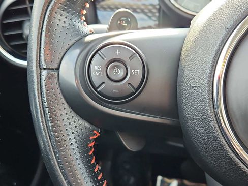 Used 2018 MINI Cooper S image 16
