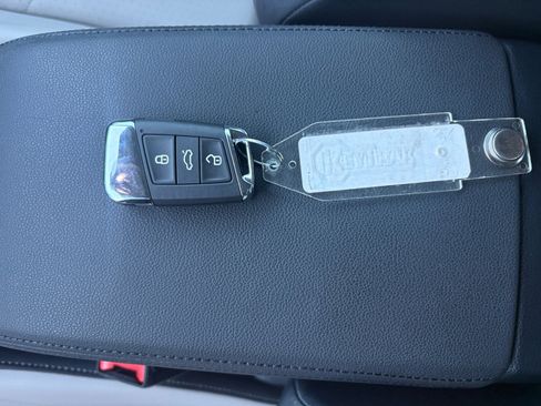 Certified 2021 Volkswagen Arteon SE image 26