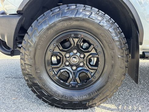 Certified 2022 Ford Bronco Wildtrak image 33