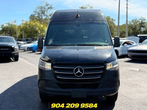 Used 2019 Mercedes-Benz Sprinter 2500 image 13