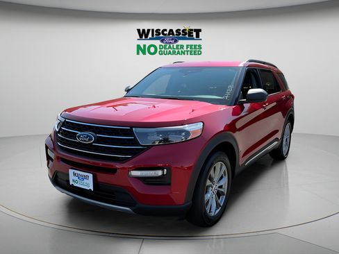 Certified 2023 Ford Explorer XLT w/ Equipment Group 202A AWD/4WD image 17