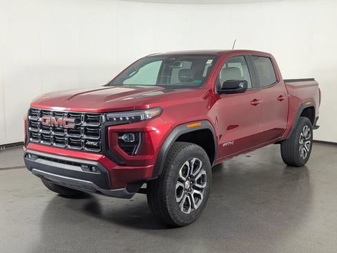 Used 2024 GMC Canyon AT4 w/ Canyon Safety Plus Package AWD/4WD image 4