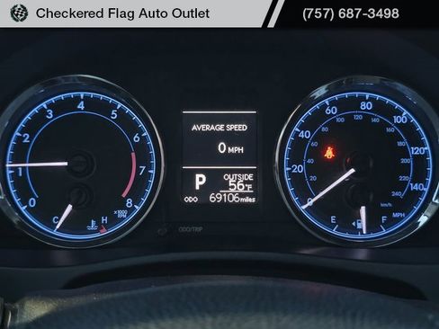 Used 2019 Toyota Corolla LE image 11