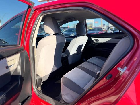 Used 2018 Toyota Corolla LE image 15