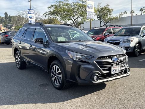 Certified 2024 Subaru Outback Premium image 3